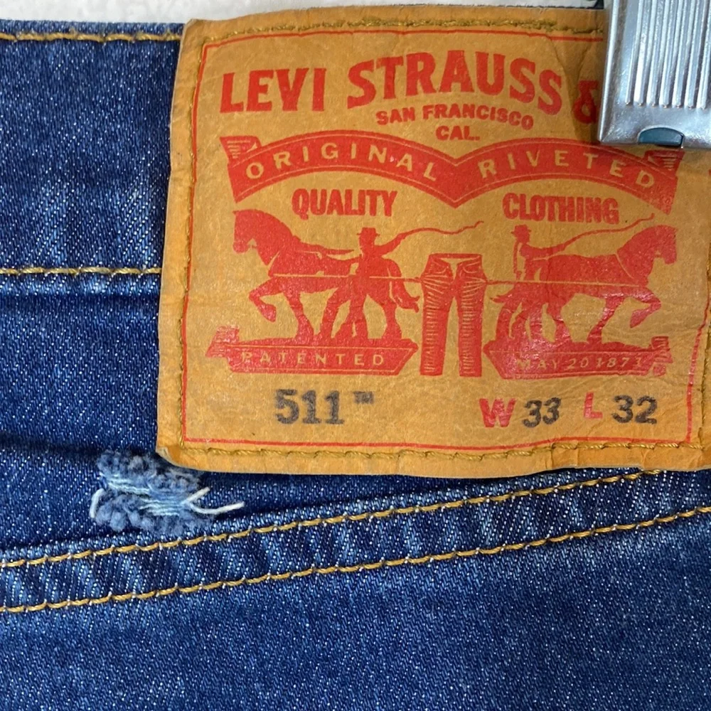 Levi’s 511 distressed jeans size 33x32